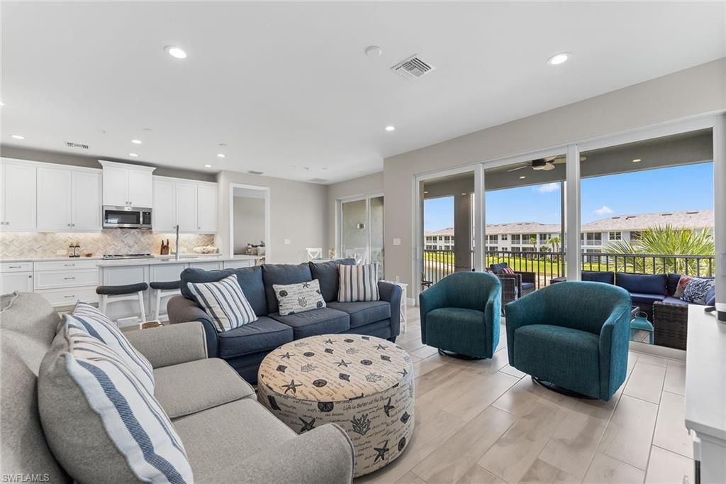 2609 Seychelles Cir, Unit 1608, Naples, FL 34112 Photo