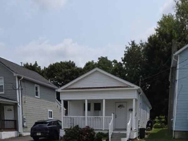 301 Center St, Unit 1, Roxbury, NJ 07850