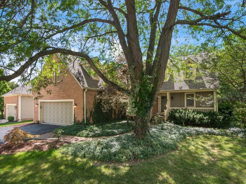 9155 N Moors Place N, Dublin, OH 43017 Photo 2