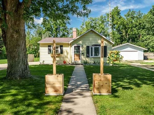 411 S Madison Street, Evansville, WI 53536