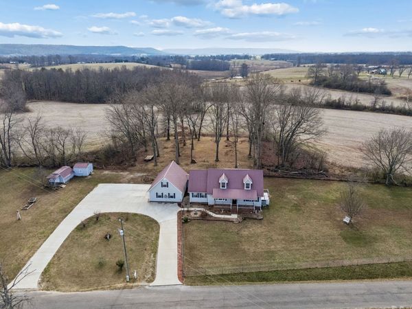 524 Willie Jarvis Rd , Sparta, TN 38583