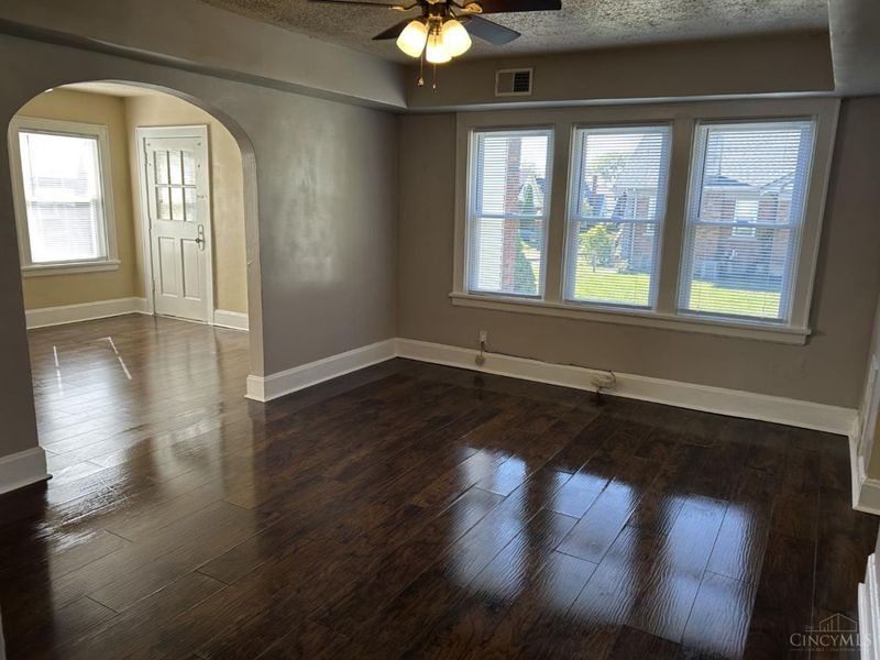1802 Lawn Avenue, Cincinnati, OH 45237 Photo 14