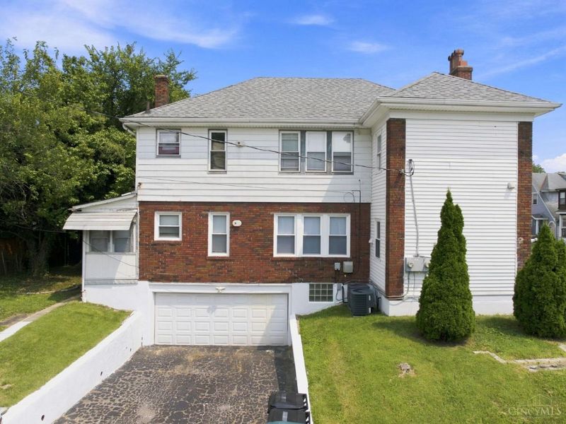 1802 Lawn Avenue, Cincinnati, OH 45237 Photo 27