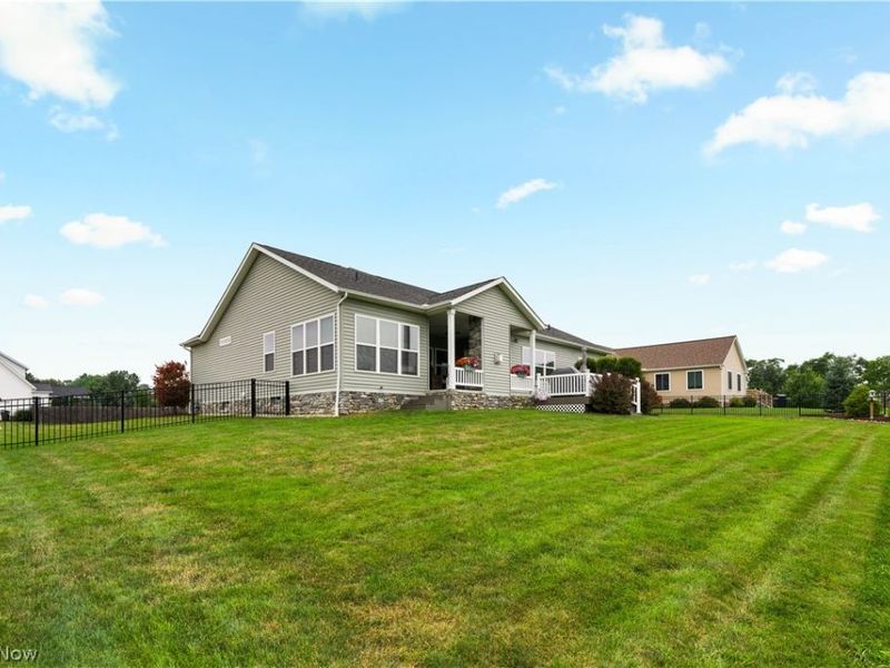 3619 Sandgate Street NW, North Canton, OH 44720 Photo 2