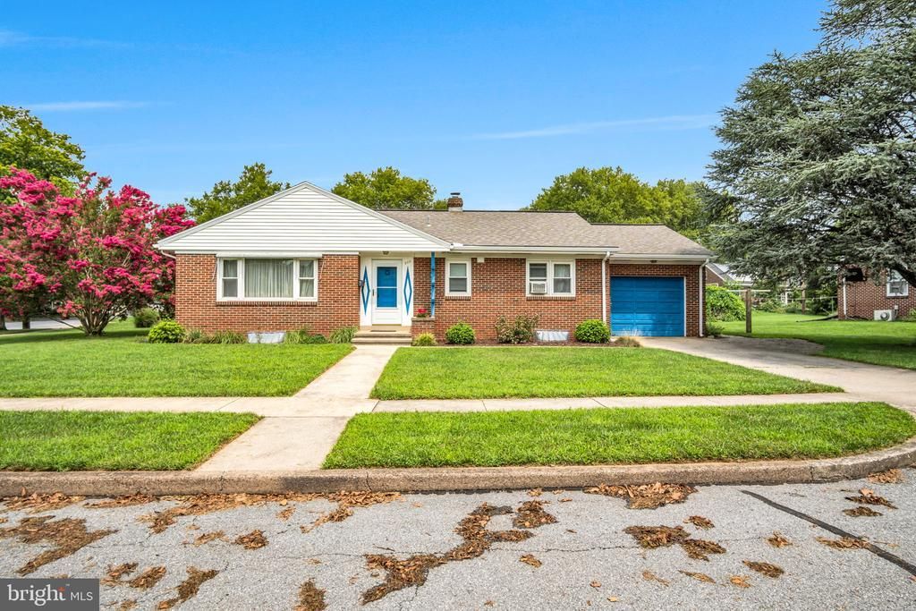290 DOGWOOD DRIVE, HUMMELSTOWN, PA 17036