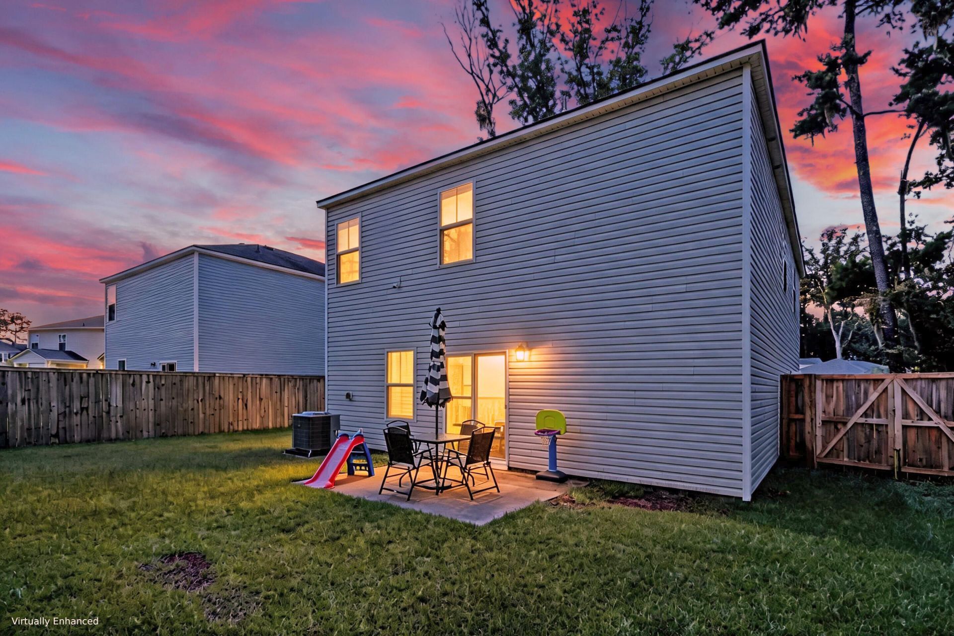 414 Minim Street Photo 12