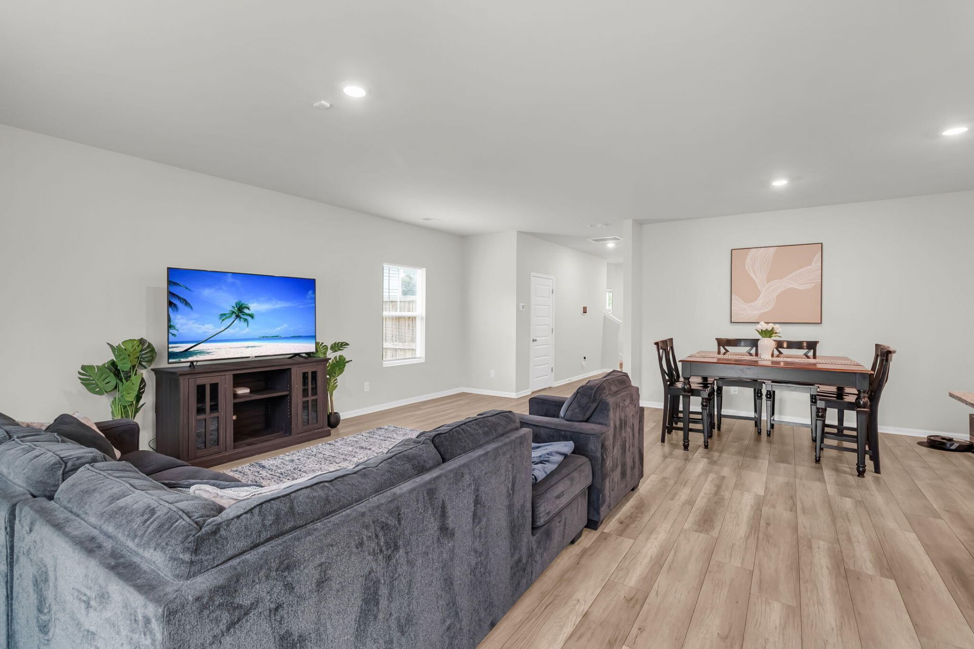 414 Minim Street Photo 34