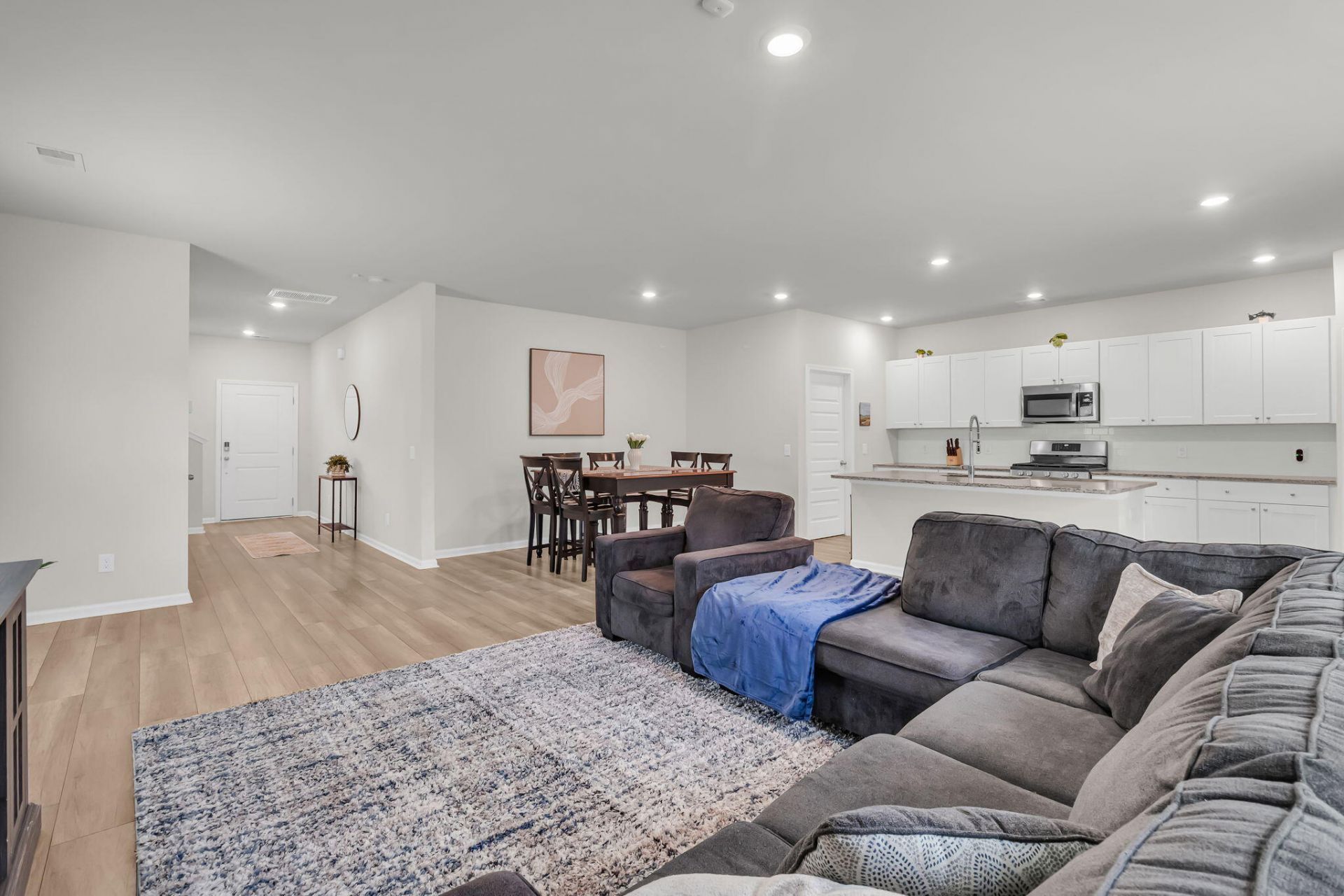 414 Minim Street Photo 35