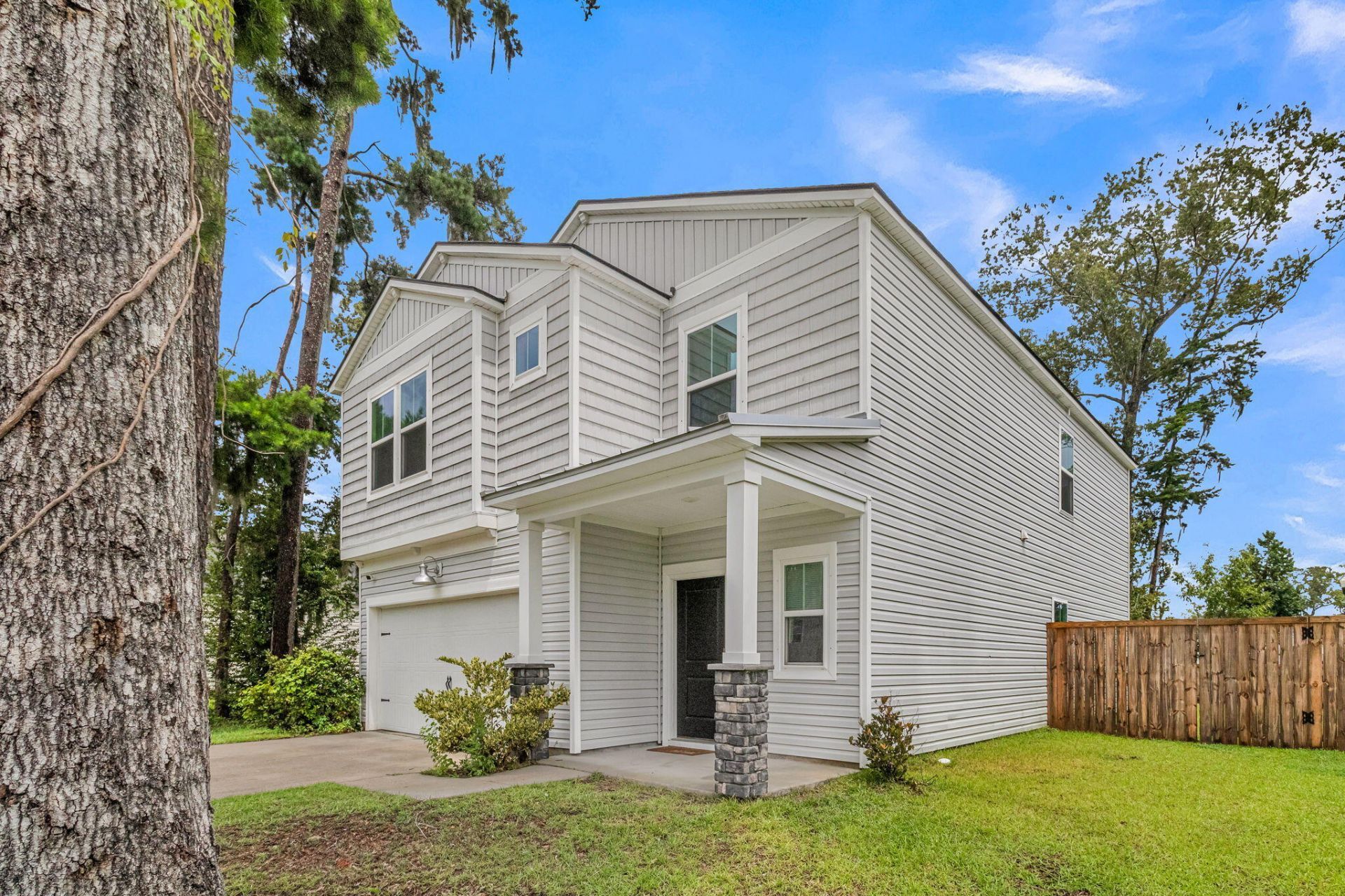414 Minim Street Photo 45