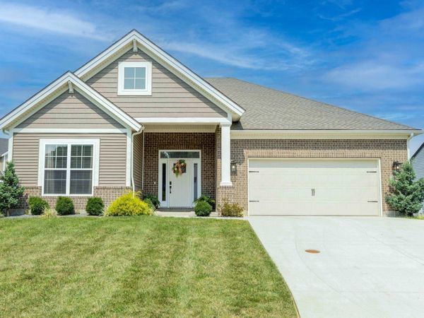2803 Willow Creek Drive, Evansville, IN 47712