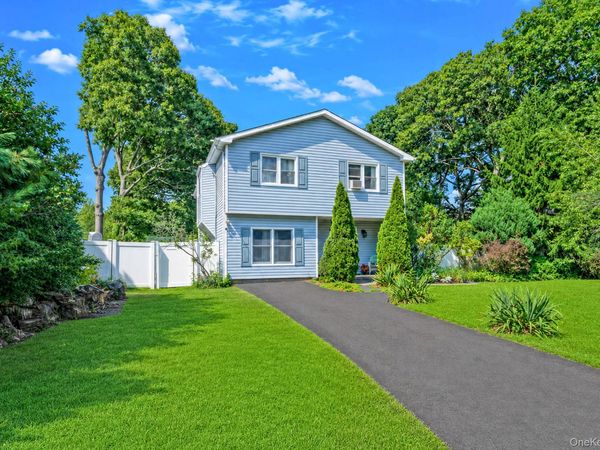 37 Main Avenue , Mastic, NY 11950