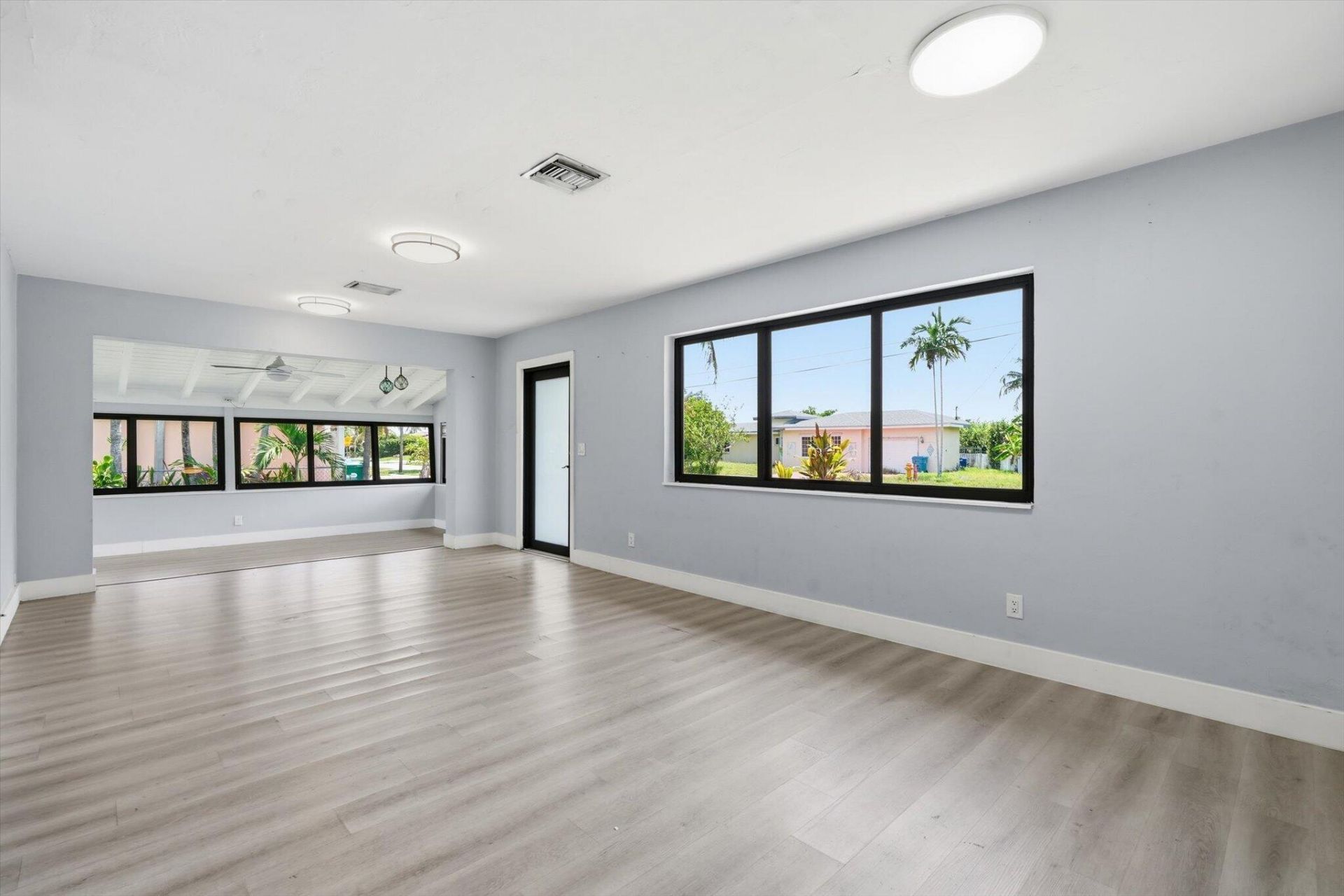 21341 NE 25th Court, Miami, FL 33180 Photo
