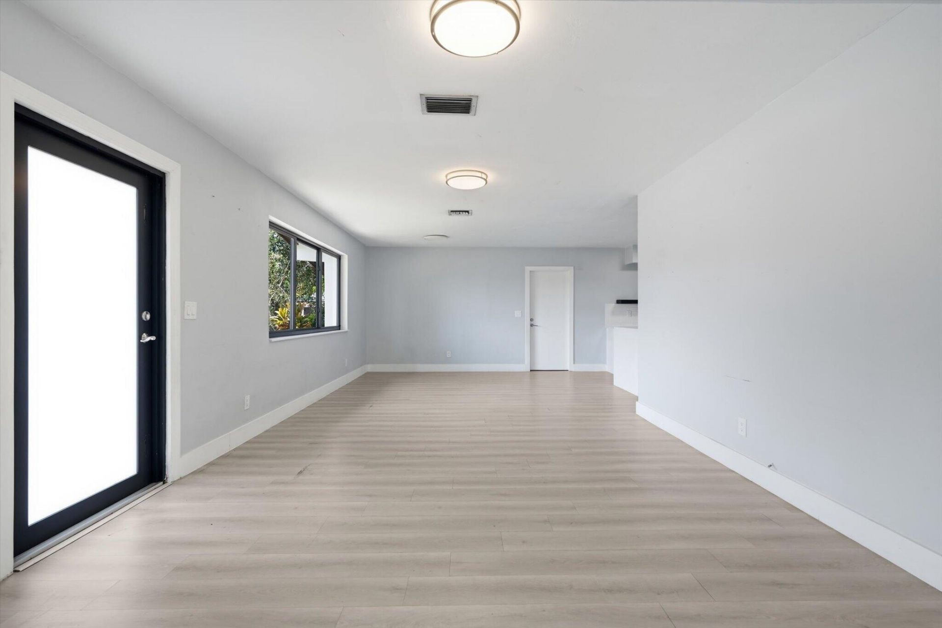 21341 NE 25th Court, Miami, FL 33180 Photo