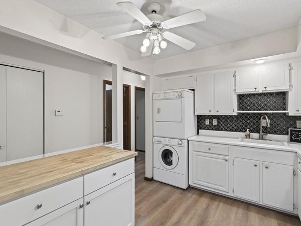 12600 Parkwood Drive, Unit 110, Burnsville, MN 55337