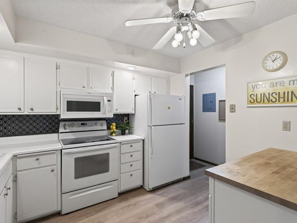12600 Parkwood Drive, Unit 110, Burnsville, MN 55337