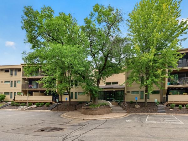 12600 Parkwood Drive, Unit 110, Burnsville, MN 55337