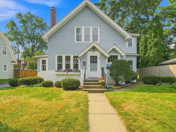 147 W 48th Street, Minneapolis, MN 55419