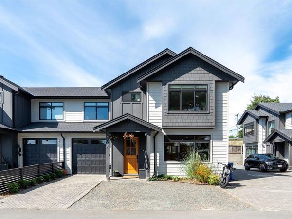2078 Camden Pl, Sooke, BC V9Z 0Y9