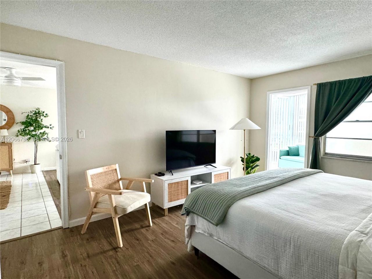 3000 NE 48th St, Unit 203, Fort Lauderdale, FL 33308 Photo