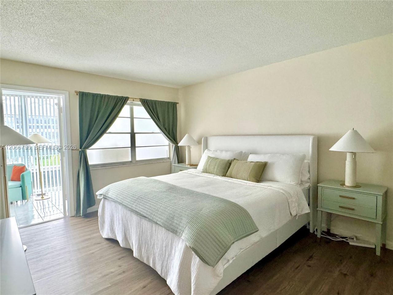 3000 NE 48th St, Unit 203, Fort Lauderdale, FL 33308 Photo