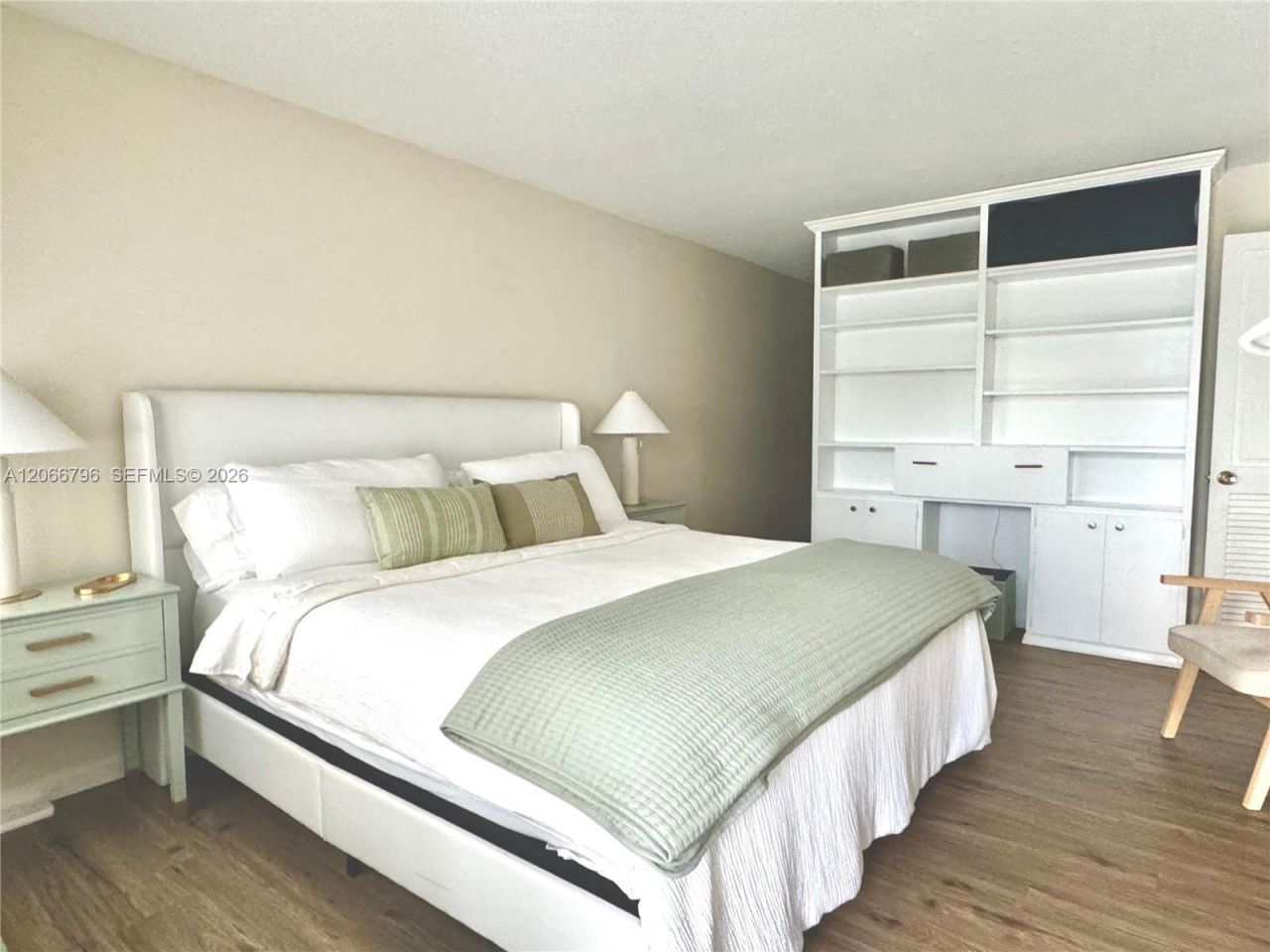 3000 NE 48th St, Unit 203, Fort Lauderdale, FL 33308 Photo