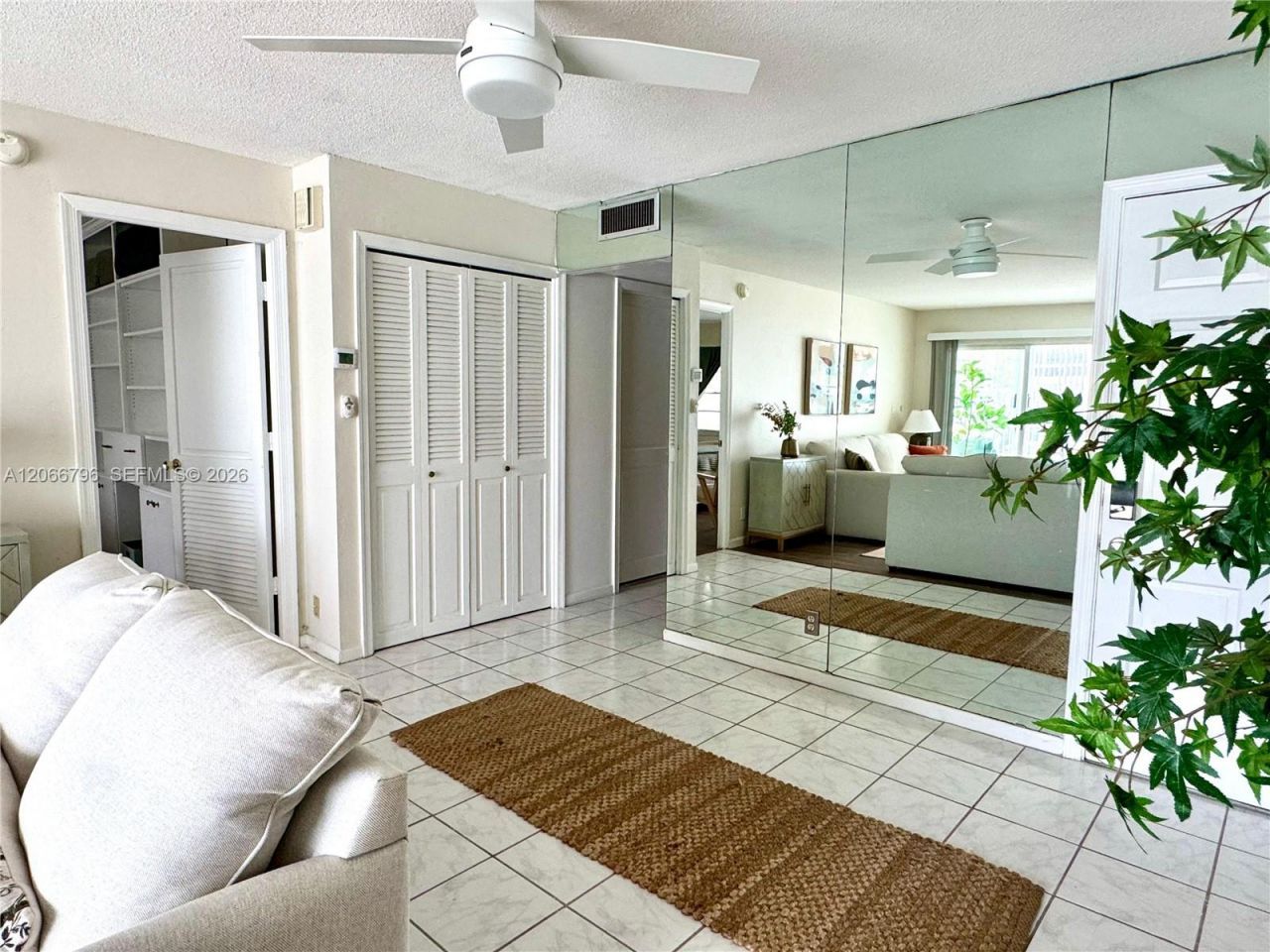 3000 NE 48th St, Unit 203, Fort Lauderdale, FL 33308 Photo