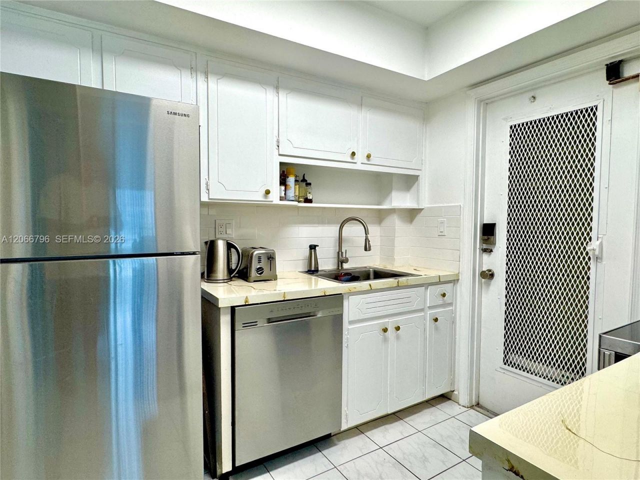 3000 NE 48th St, Unit 203, Fort Lauderdale, FL 33308 Photo