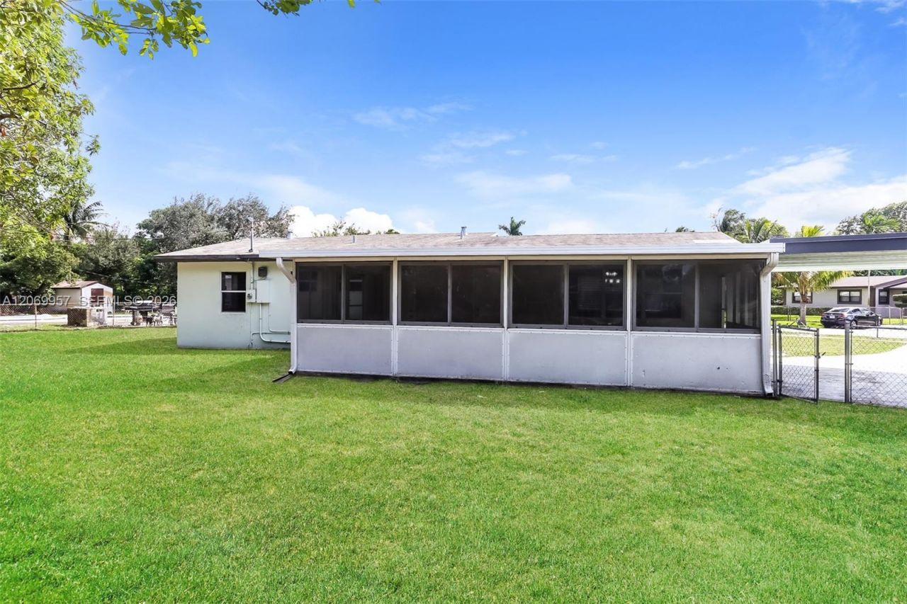 1101 NW 18th St, Fort Lauderdale, FL 33311 Photo