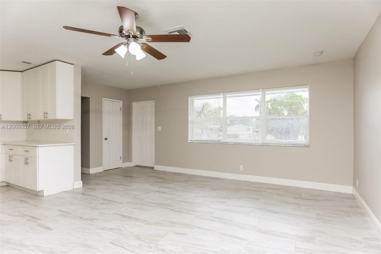 1101 NW 18th St, Fort Lauderdale, FL 33311 Photo