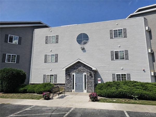 1403 Landrush , Baldwinsville, NY 13027