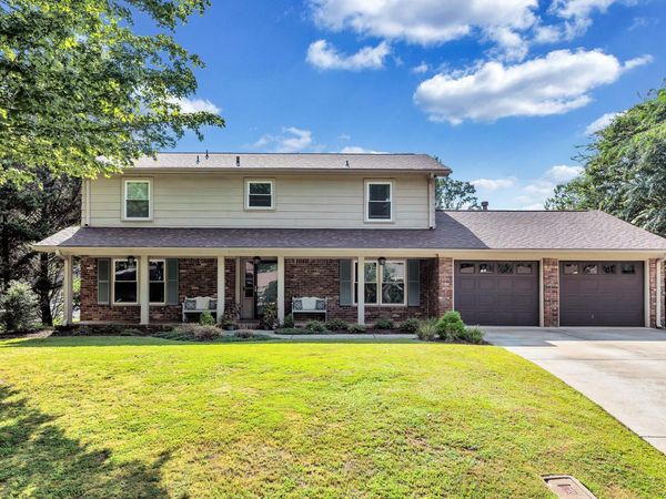 2705 Milford St, Florence, AL 35633
