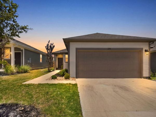 255 Spirit ST, Elgin, TX 78621