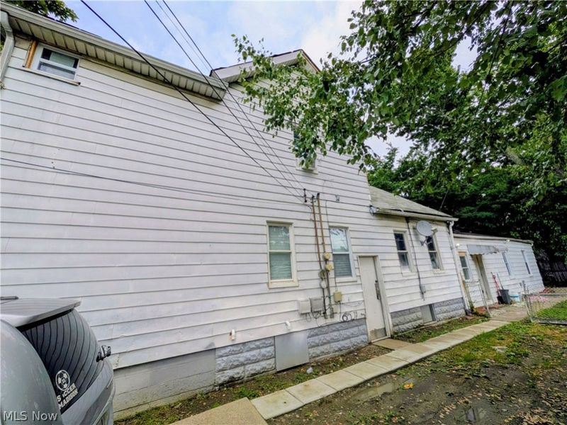 2217 W 104th Street, Cleveland, OH 44102 Photo 23