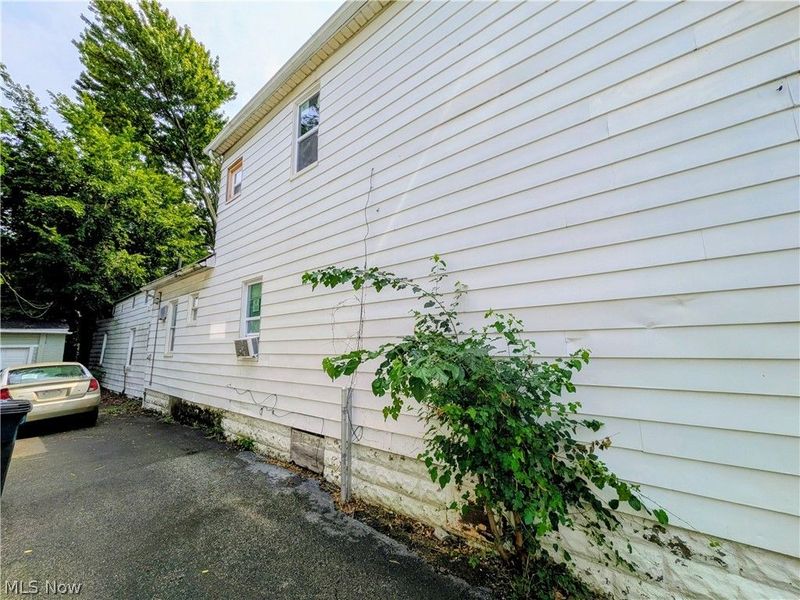 2217 W 104th Street, Cleveland, OH 44102 Photo 3