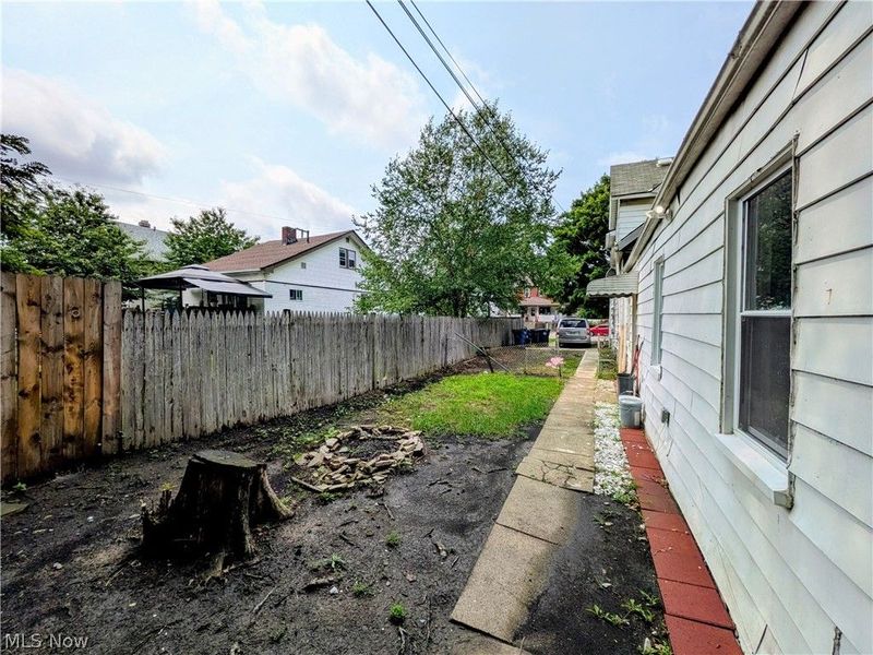 2217 W 104th Street, Cleveland, OH 44102 Photo 4