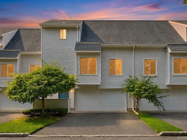 3518 Gibbs Road , Coram, NY 11727
