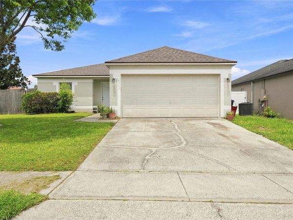 4243 MENDENWOOD LANE , ORLANDO, FL 32826