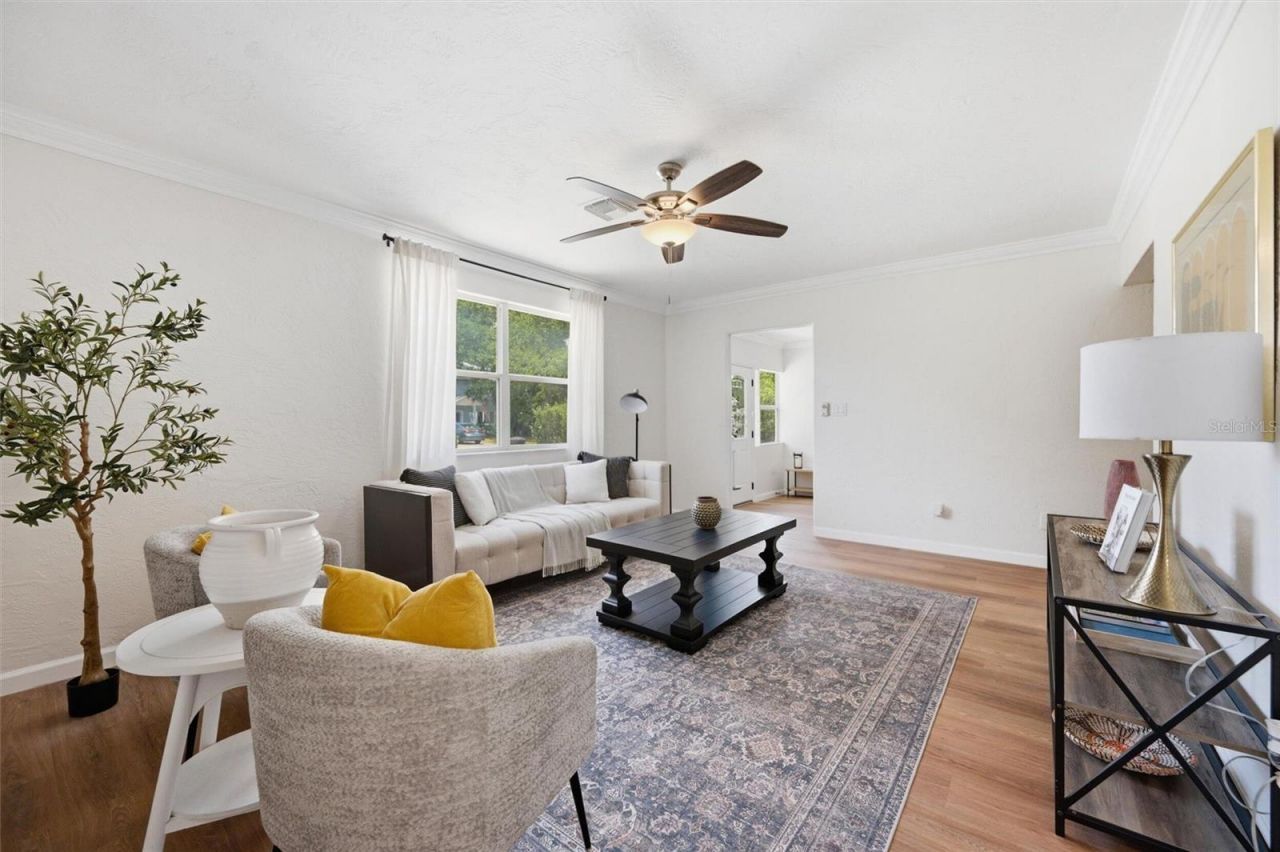 7242 Lynnwood Avenue N, Saint Petersburg, FL 33710 Photo