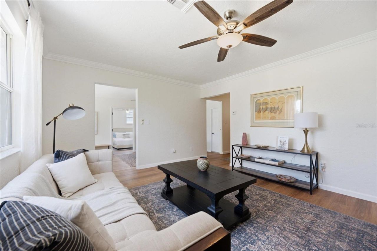 7242 Lynnwood Avenue N, Saint Petersburg, FL 33710 Photo
