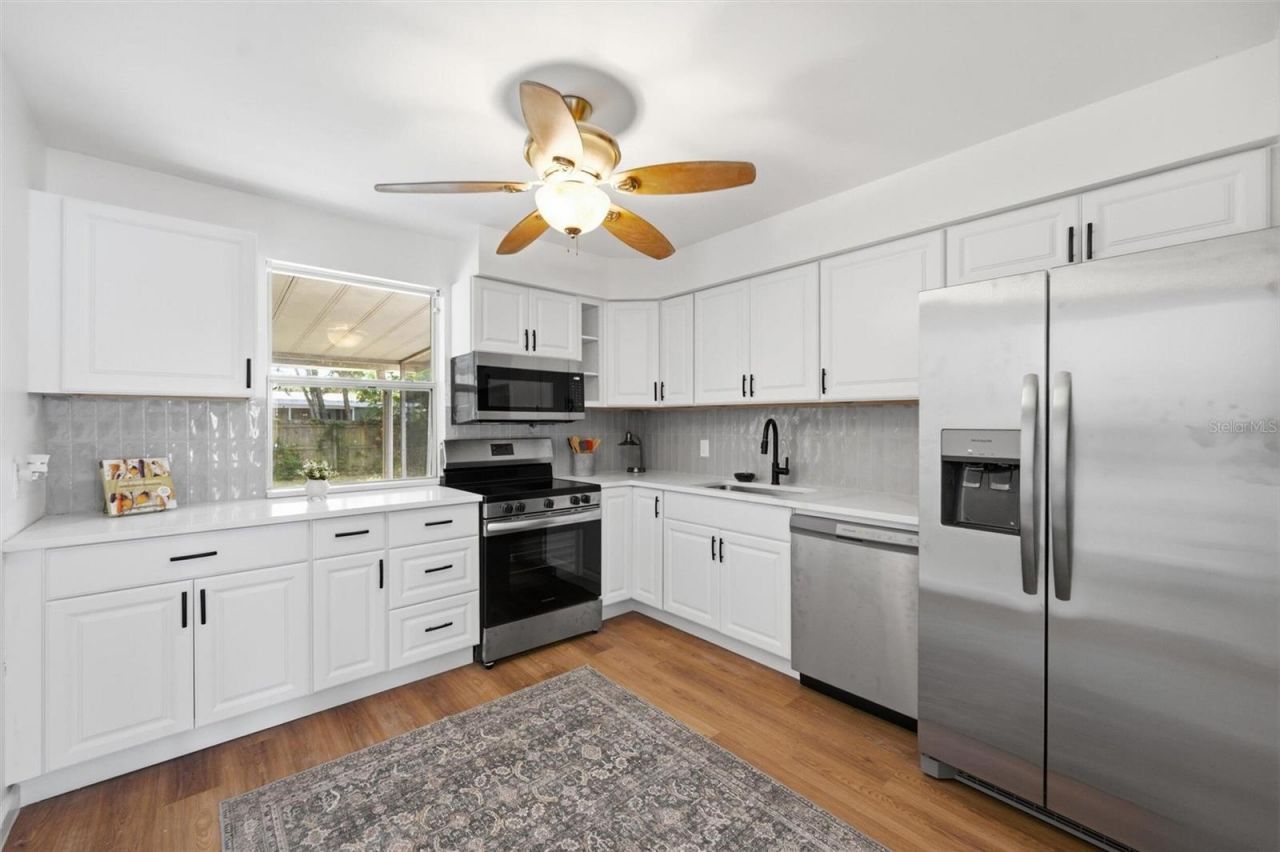7242 Lynnwood Avenue N, Saint Petersburg, FL 33710 Photo