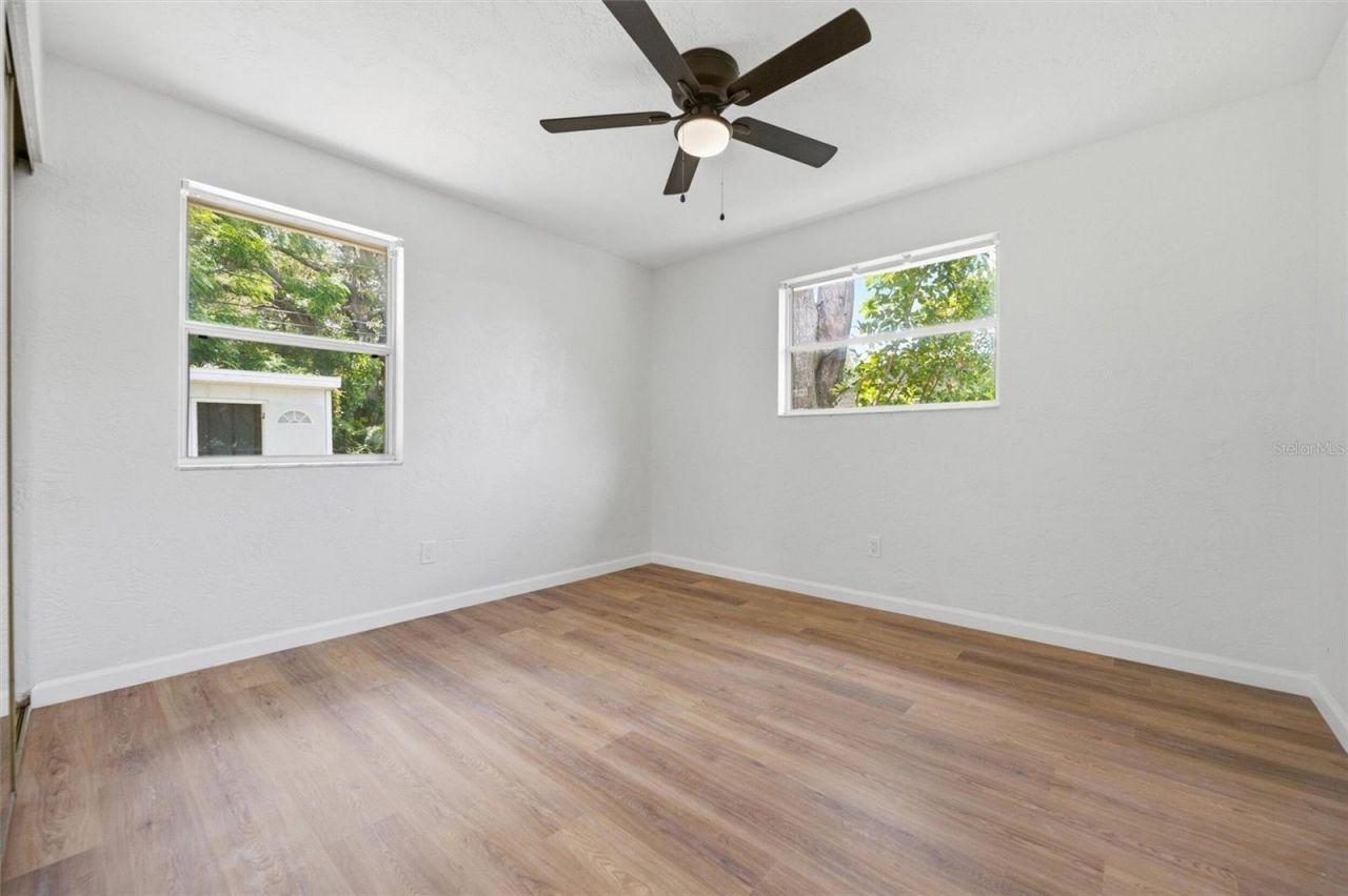 7242 Lynnwood Avenue N, Saint Petersburg, FL 33710 Photo