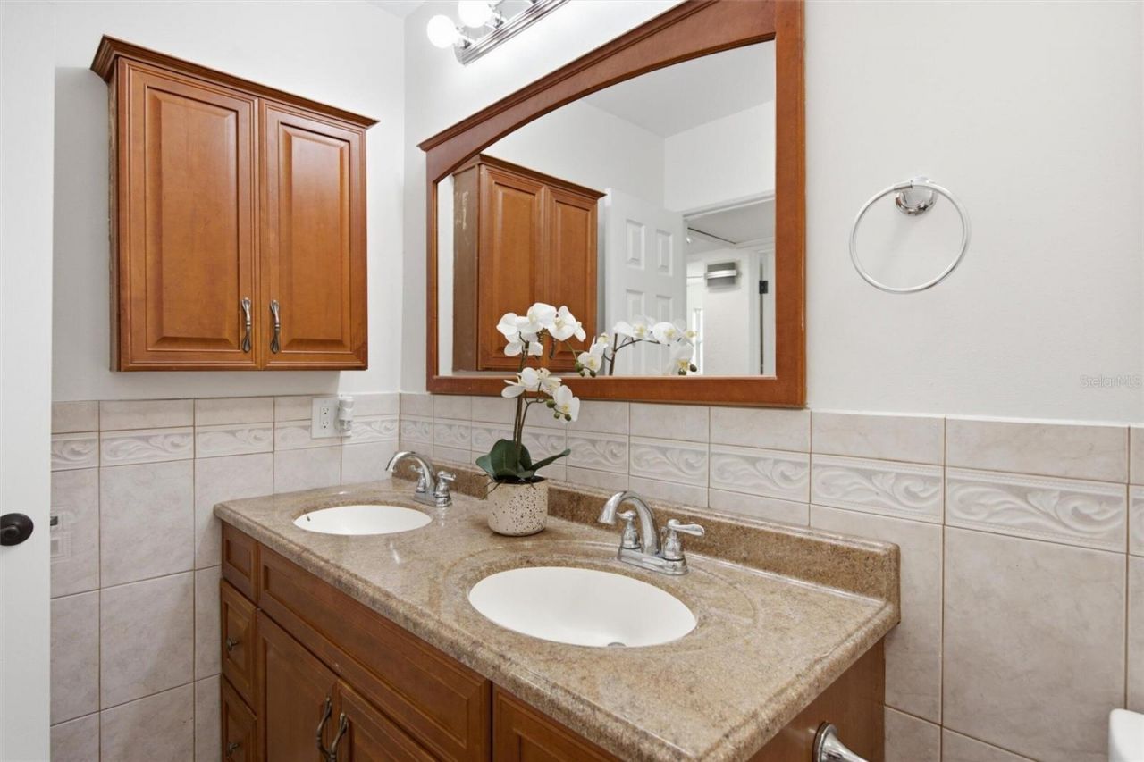 7242 Lynnwood Avenue N, Saint Petersburg, FL 33710 Photo