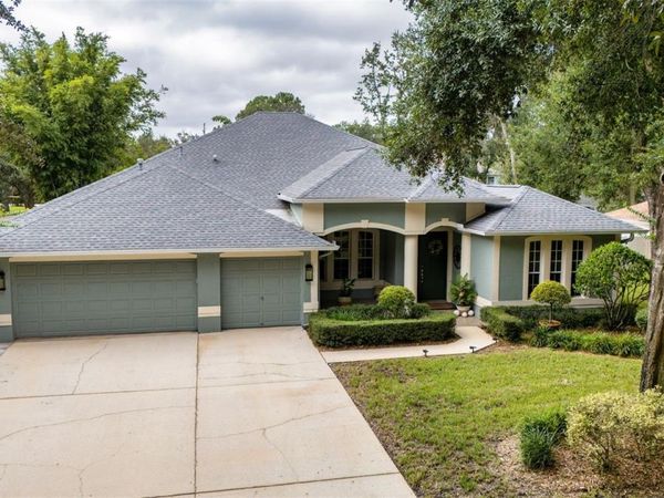 28 CAMELOT RIDGE DRIVE, BRANDON, FL 33511