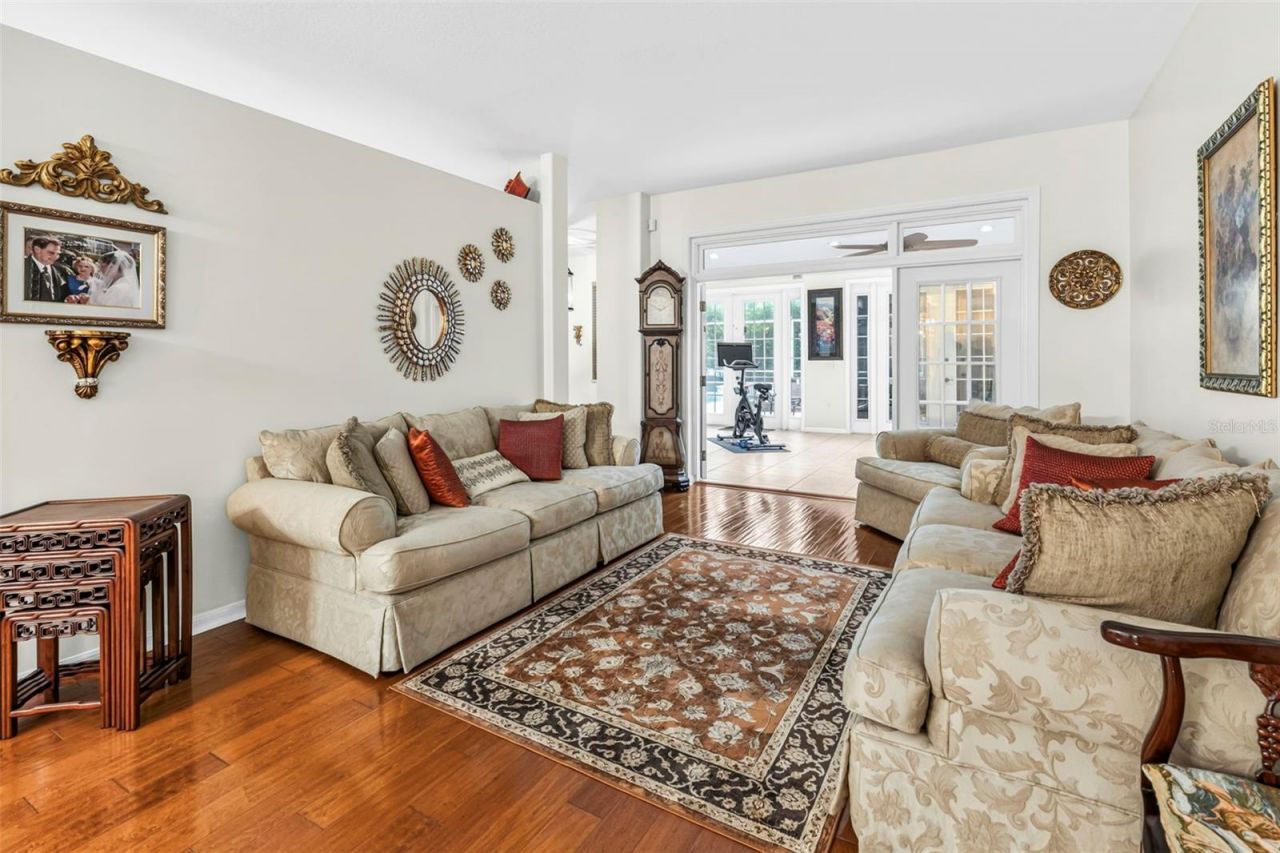 28 Camelot Ridge Drive, Brandon, FL 33511 Photo