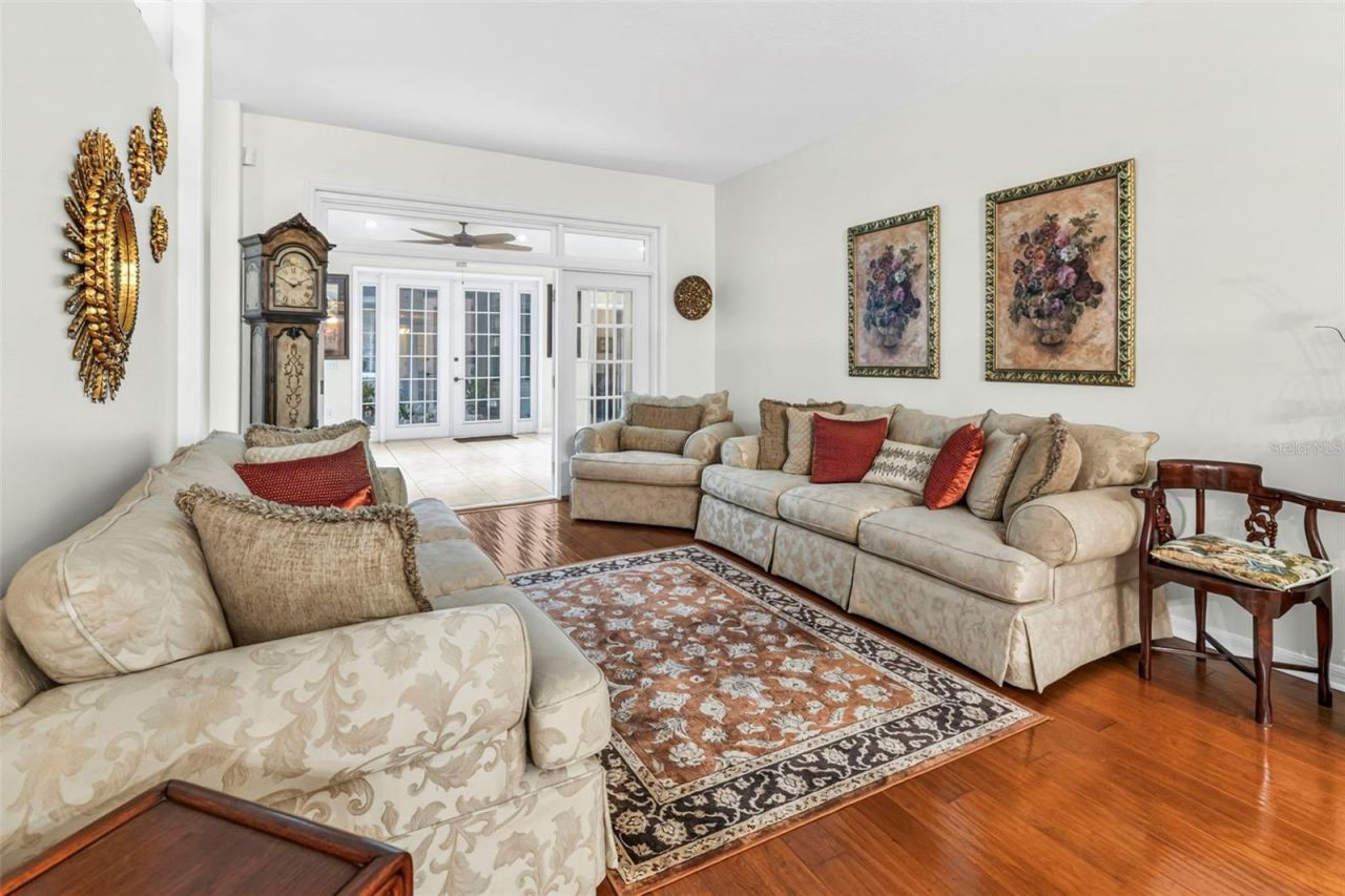28 Camelot Ridge Drive, Brandon, FL 33511 Photo