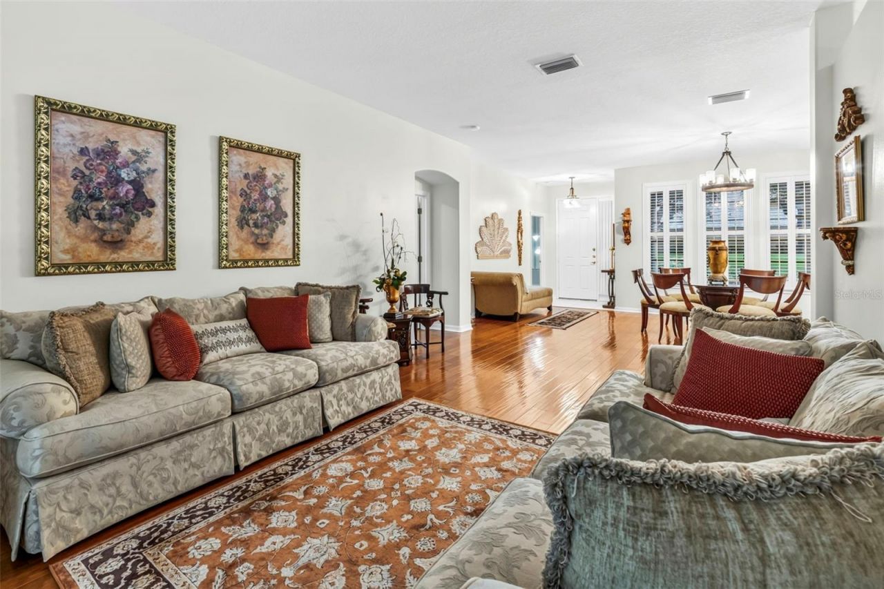 28 Camelot Ridge Drive, Brandon, FL 33511 Photo