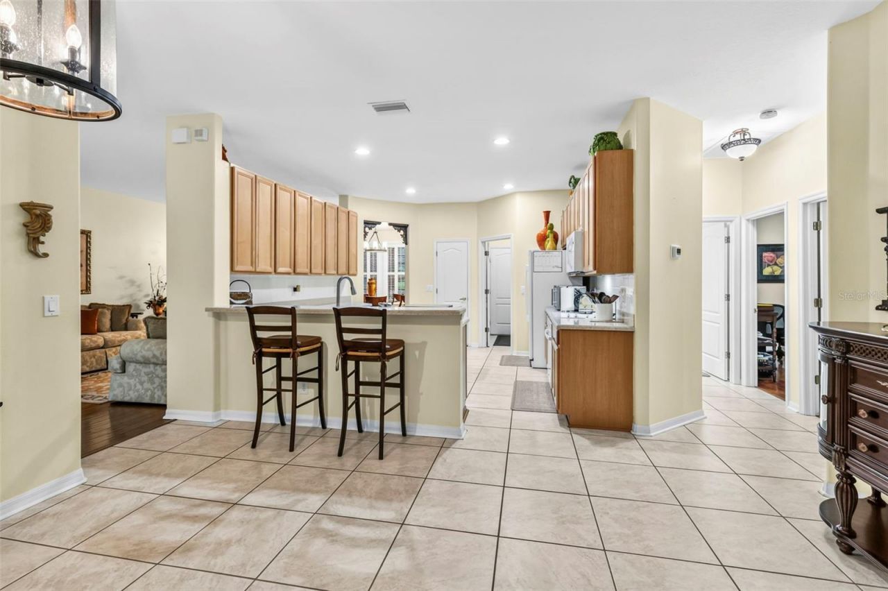 28 Camelot Ridge Drive, Brandon, FL 33511 Photo