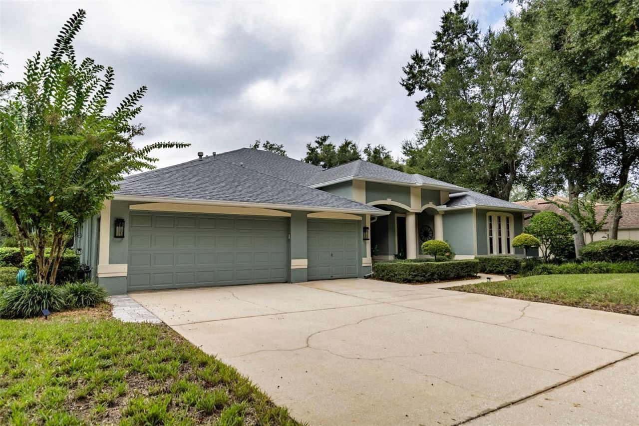 28 Camelot Ridge Drive, Brandon, FL 33511 Photo