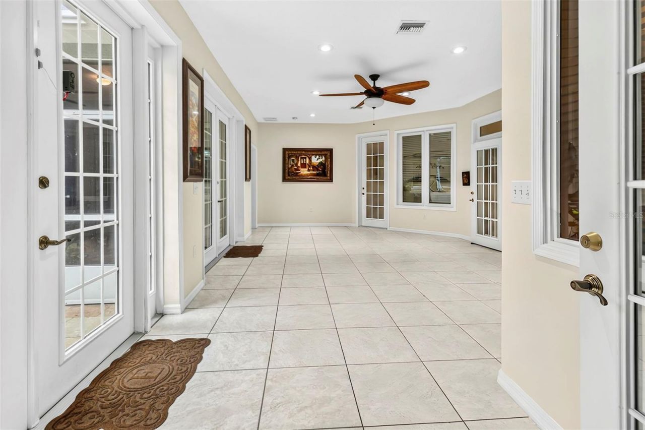 28 Camelot Ridge Drive, Brandon, FL 33511 Photo