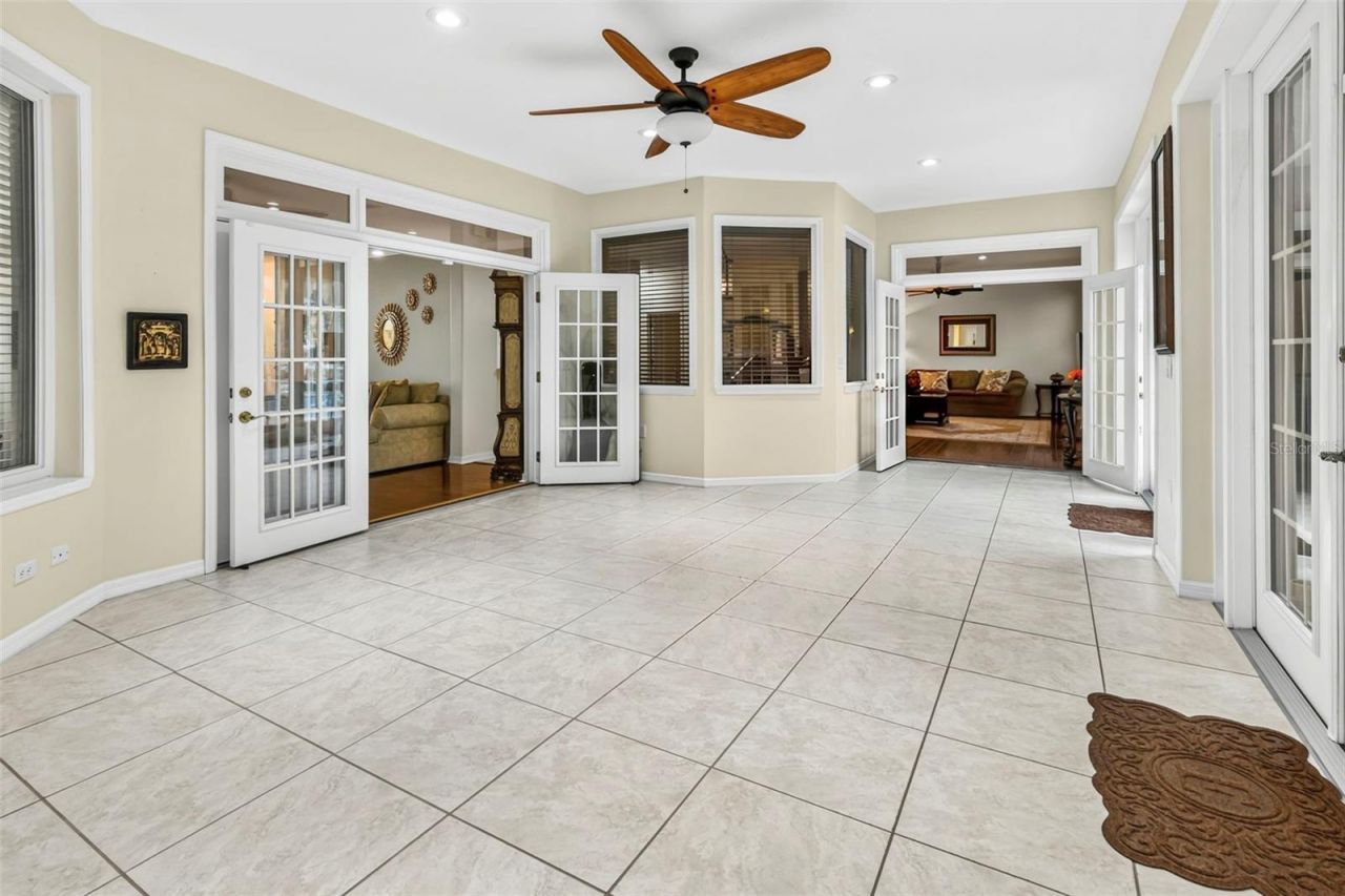 28 Camelot Ridge Drive, Brandon, FL 33511 Photo